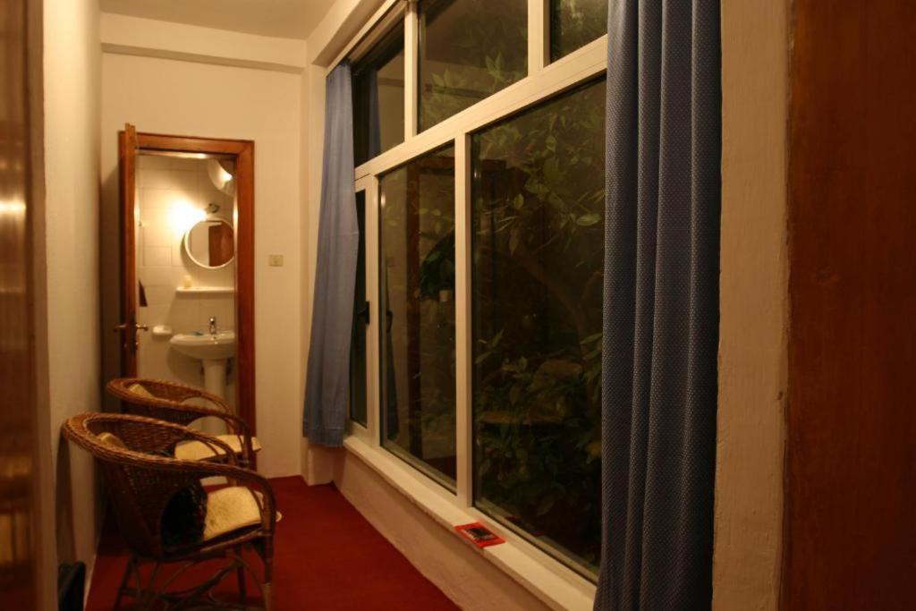 Guesthouse Pension Andrea Tirana Exterior photo